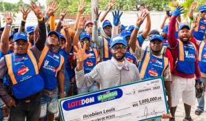 Albañil gana "El millón de los sábados" de Lotedom