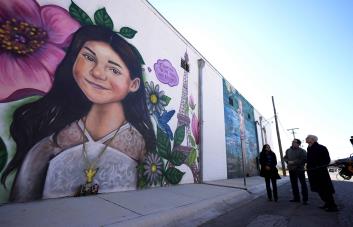 Informe destaca fallas en cascada de acción policial durante masacre en escuela de Uvalde, Texas