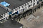 Militares ingresan a cárcel de Guayaquil tras asesinato de fiscal antimafia Militares ingresan a cárcel de Guayaquil tras asesinato de fiscal antimafia