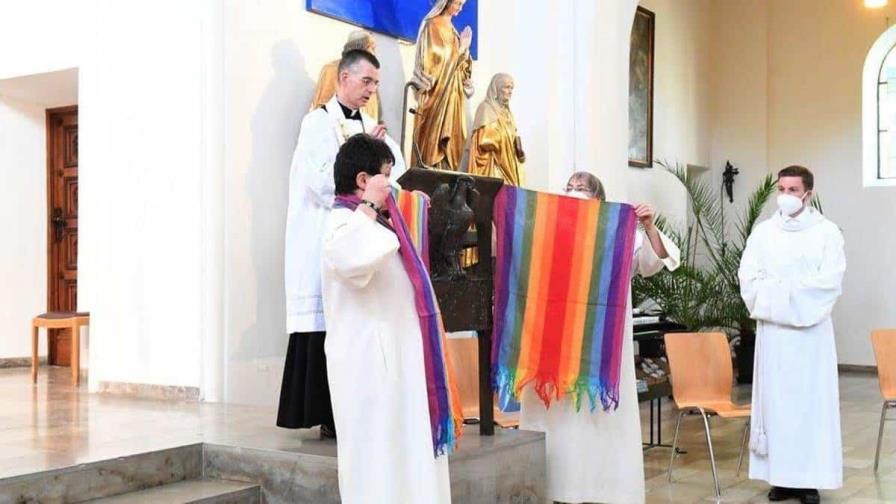 Iglesia católica de Países Bajos acepta la bendición del Vaticano a parejas homosexuales