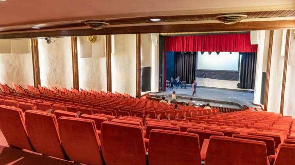 Reapertura de la Sala Máximo Avilés Blonda con la obra Tartufo de Moliere