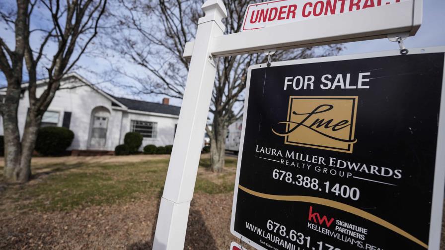 Cae venta de viviendas en EE.UU. en 2023 debido a altas tasas hipotecarias