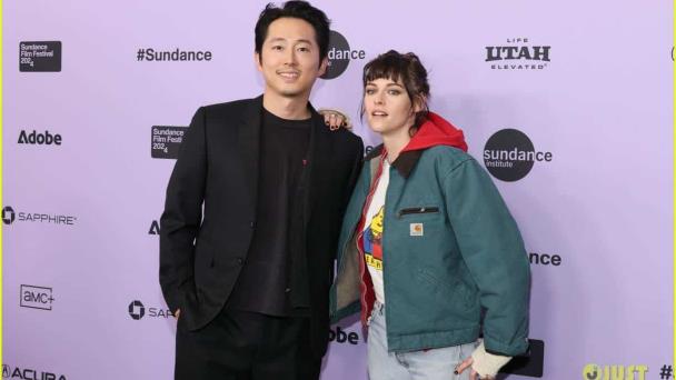 Kristen Stewart y Steven Yeun cuestionan la humanidad de internet en el filme Love Me