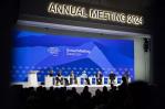 Millonarios de perfil filantrópico piden en Davos que los ricos paguen más impuestos Millonarios de perfil filantrópico piden en Davos que los ricos paguen más impuestos