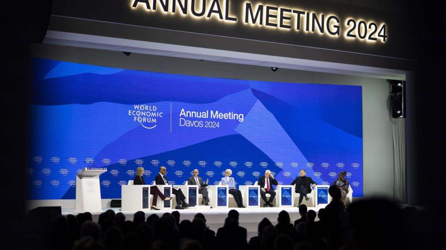 Millonarios de perfil filantrópico piden en Davos que los ricos paguen más impuestos