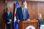 Víctor Atallah asume como el nuevo ministro de Salud Pública