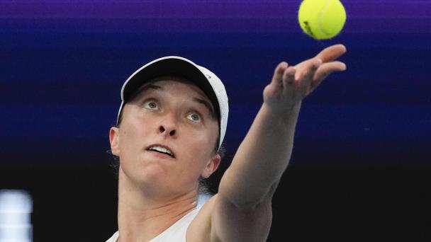 Nro 1 Swiatek eliminada en 3ra ronda de Abierto de Australia por la checa Noskova
