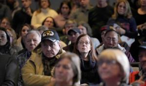 Las claves de las primarias en Nuevo Hampshire: de los votantes a las luchas internas