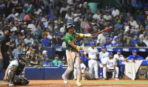 José Barrero golpeó al Licey y pone a las Estrellas 2-0 en la final