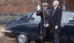 El nuevo rey Federico X participa en servicio religioso de celebración