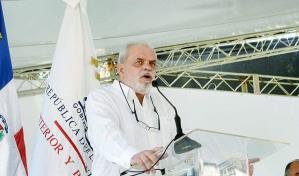 Presidente Abinader explica la salida de Pepe Vila de la reforma policial