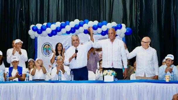 Miguel Vargas: “Oposición dará a oficialismo un duro golpe en febrero y fulminante nocaut en mayo”