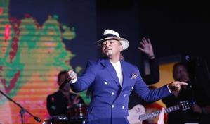 Wason Brazobán inicia en Nagua su gira musical para celebrar sus 20 años de carrera