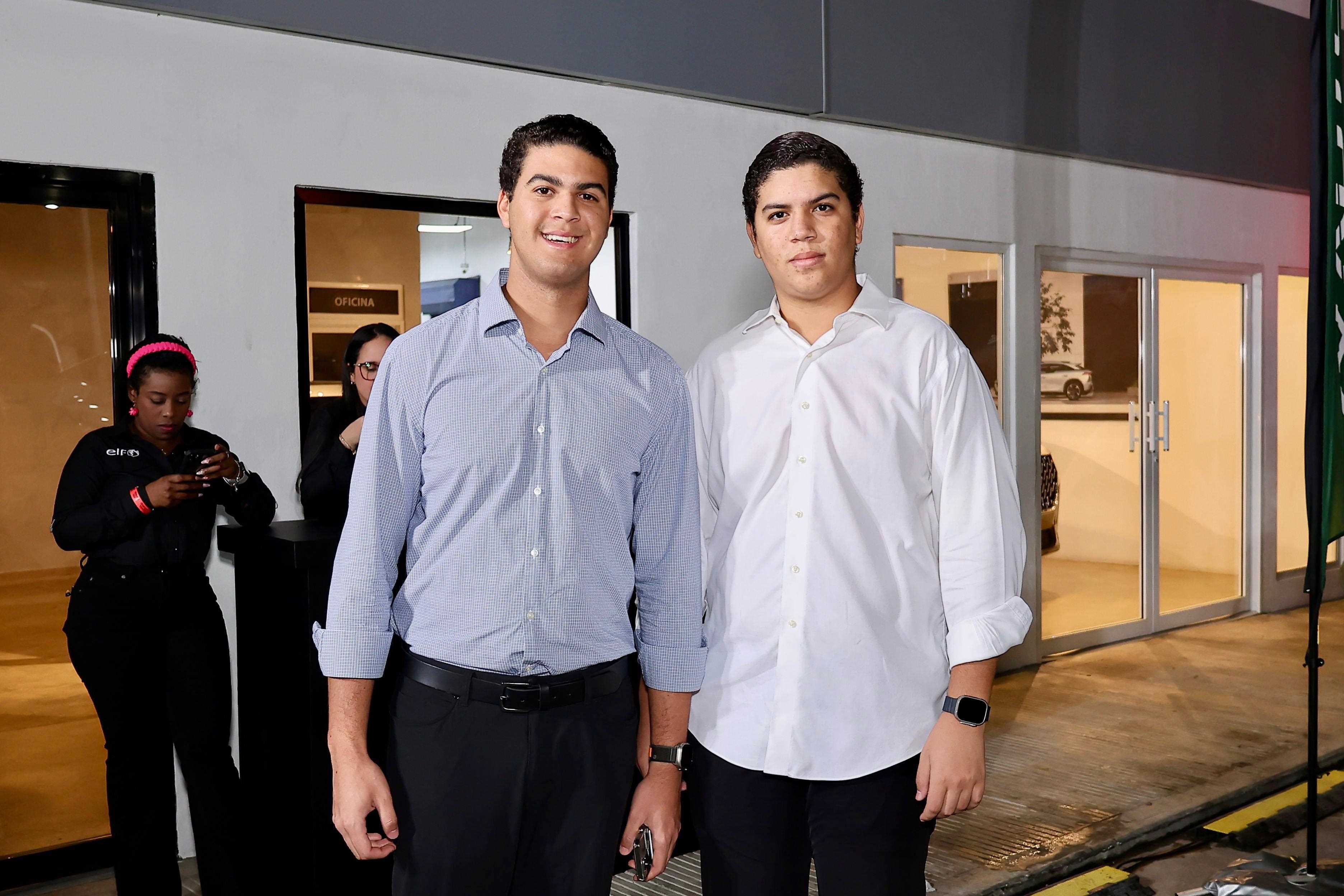 José Alejandro González y Luis González.