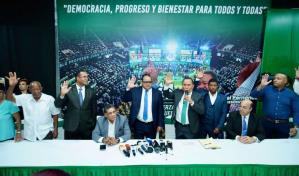 Fuerza del Pueblo juramenta a Wilkin Moreno y otros exmiembros del PRM