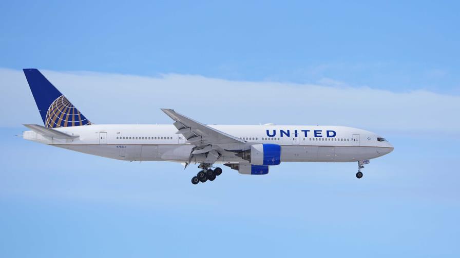 United Airlines sopesa alternativas a sus aviones Boeing