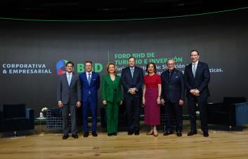 Banco BHD realiza foro sobre turismo e inversión