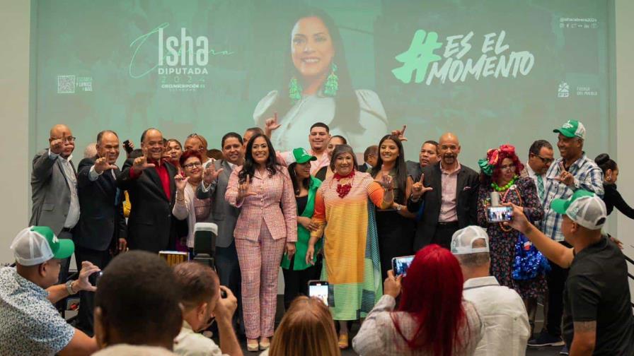 Isha Cabrera lanza candidatura como diputada de Ultramar por el partido Fuerza del Pueblo