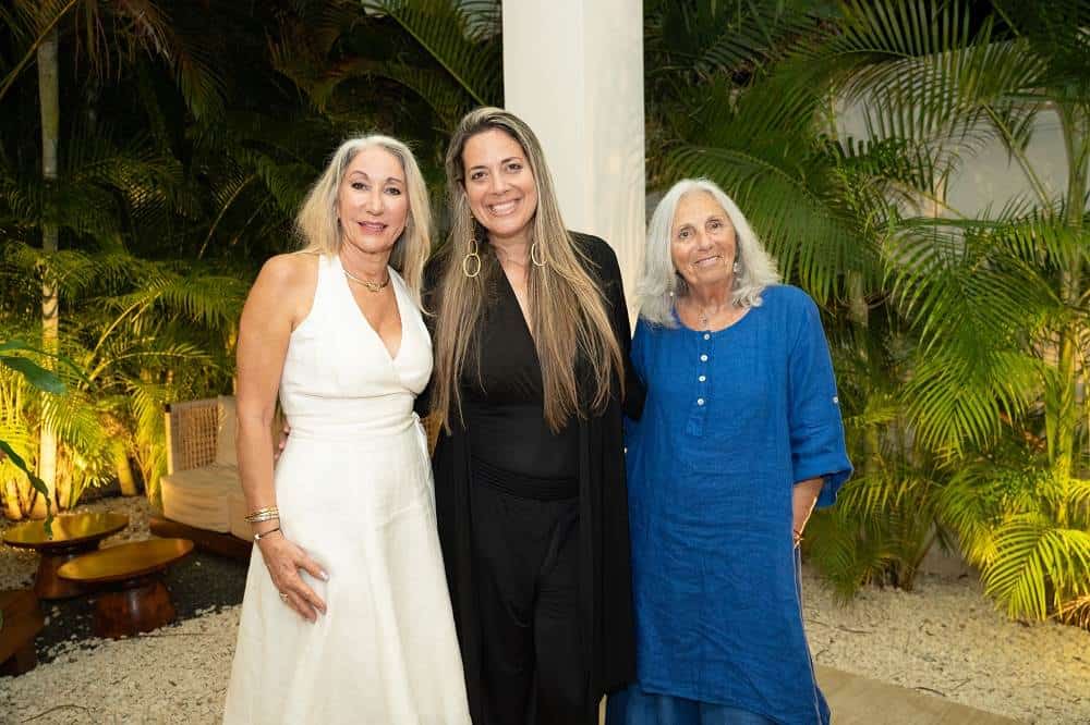 Leila Tomaselli, Sara Ranghi y Nilda Vilaraiño.