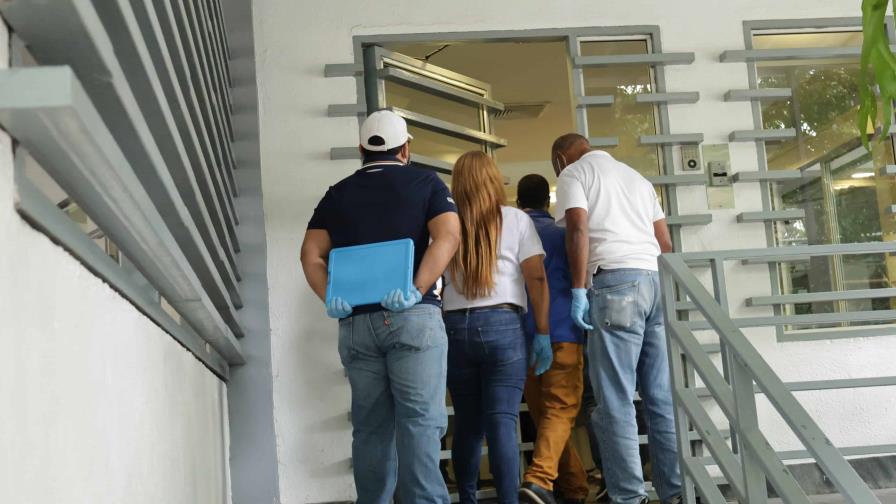 Residentes en torre donde murió madre y su bebé no han regresado a sus casas