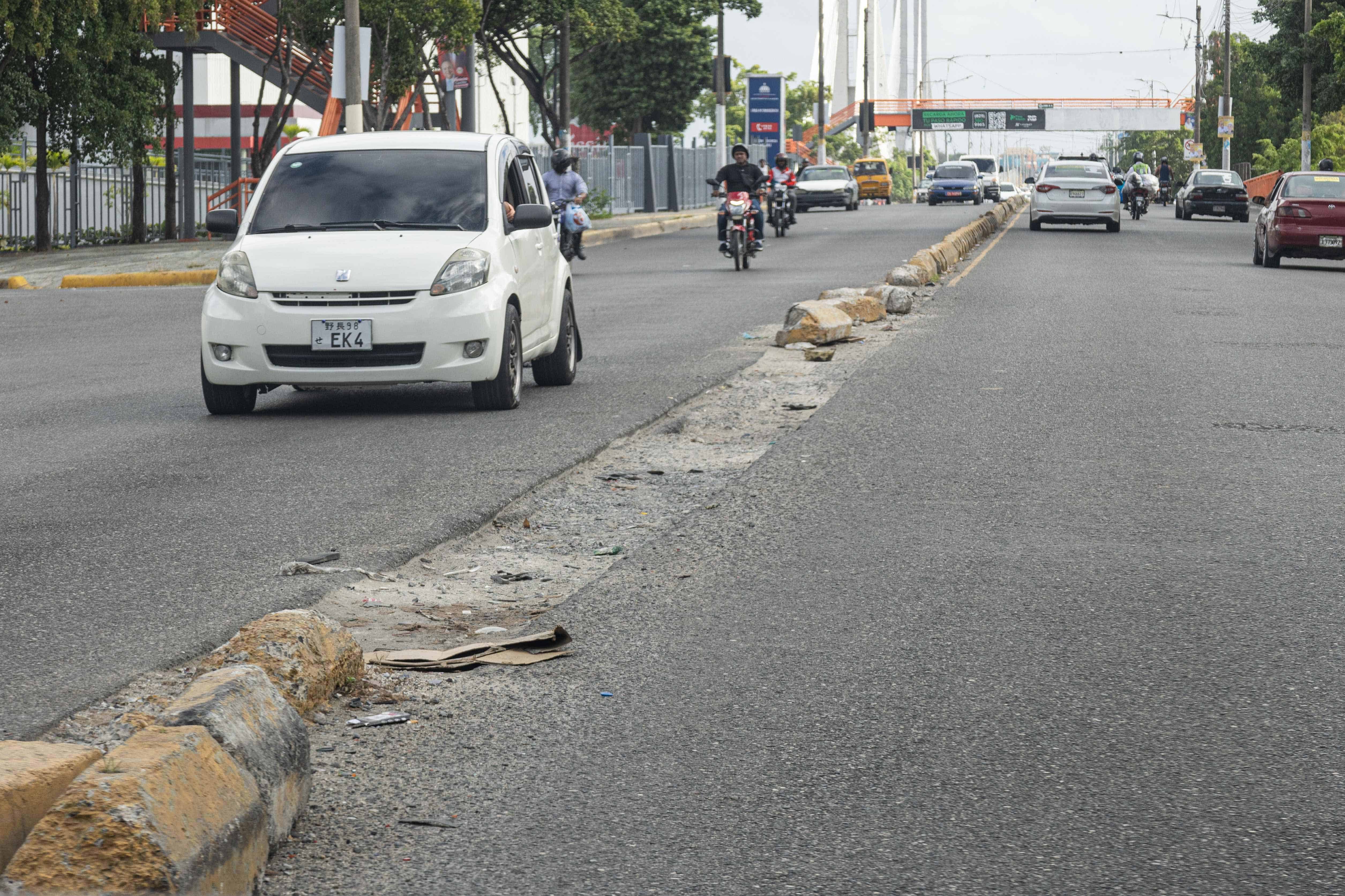 Los pilotillos descarrilados causan accidentes