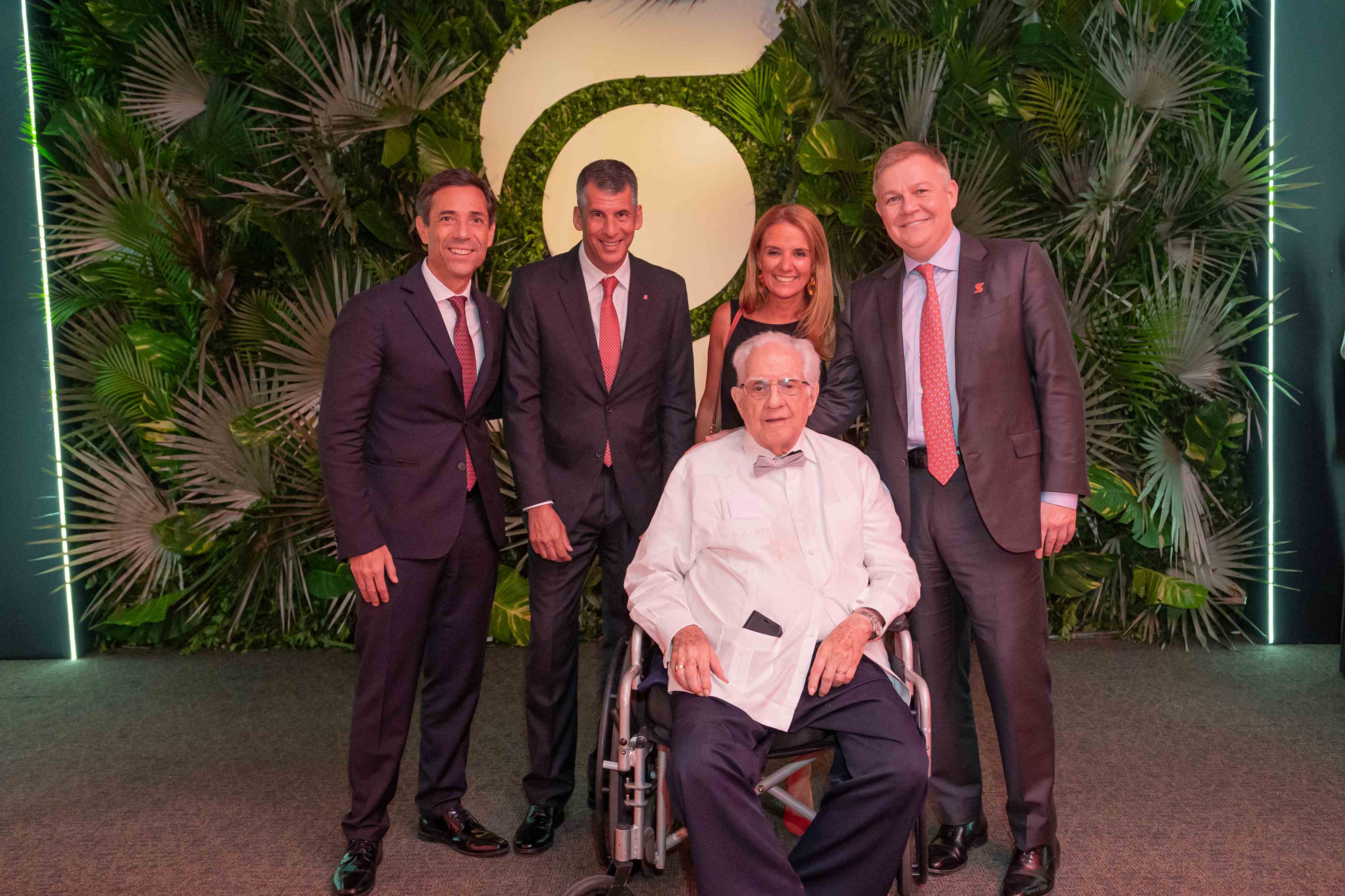 Gonzálo Gil, Mauricio Pelta, Soledad Rovira, Eduardo Fernández Pichardo y Scott Thomson.