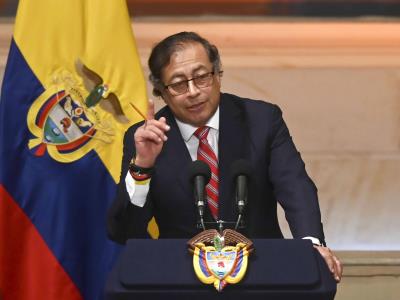 Petro insiste en que no quiere gobernar más allá de su mandato