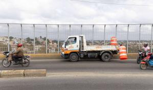 Peligro al transitar por el puente Francisco del Rosario Sánchez