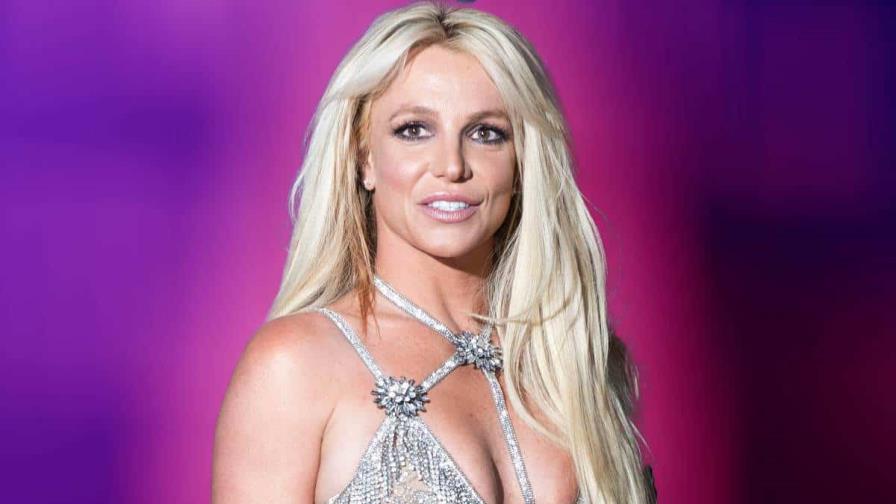 Britney Spears vetada en hotel de California por pasearse desnuda en piscina familar