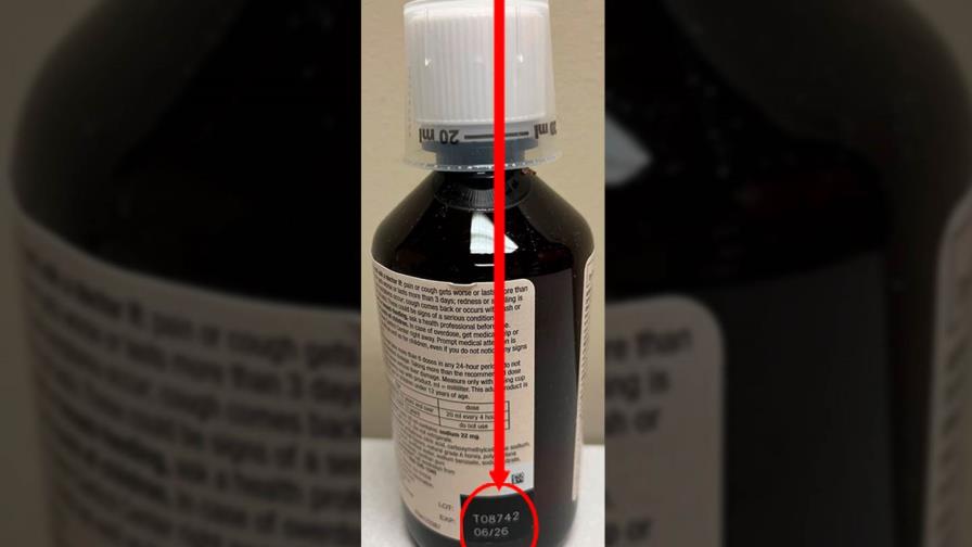 Retiran de venta lotes de jarabe para la tos Robitussin