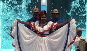 Más allá de sol y playa, la cultura se siente en el pabellón dominicano de Fitur 2024