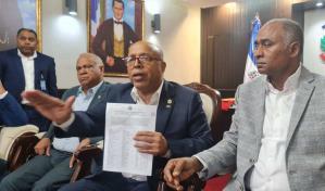 Pacheco se defiende sobre aprobación de Ley DNI: Si nos equivocamos, nos equivocamos todos