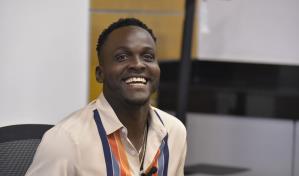 Ronny Simón un MVP muy especial, que tiene la virtud de ganarse el cariño de la gente