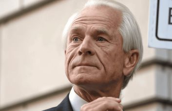 Cuatro meses de prisión para Peter Navarro, exasesor de Trump, por desacato al Congreso