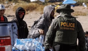 Altos cargos de EE.UU. y México abordan la gestión fronteriza y su modernización