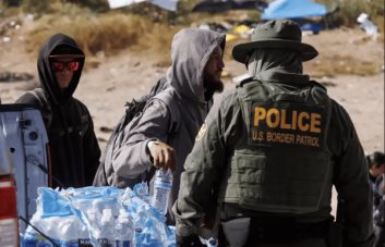 Altos cargos de EE.UU. y México abordan la gestión fronteriza y su modernización