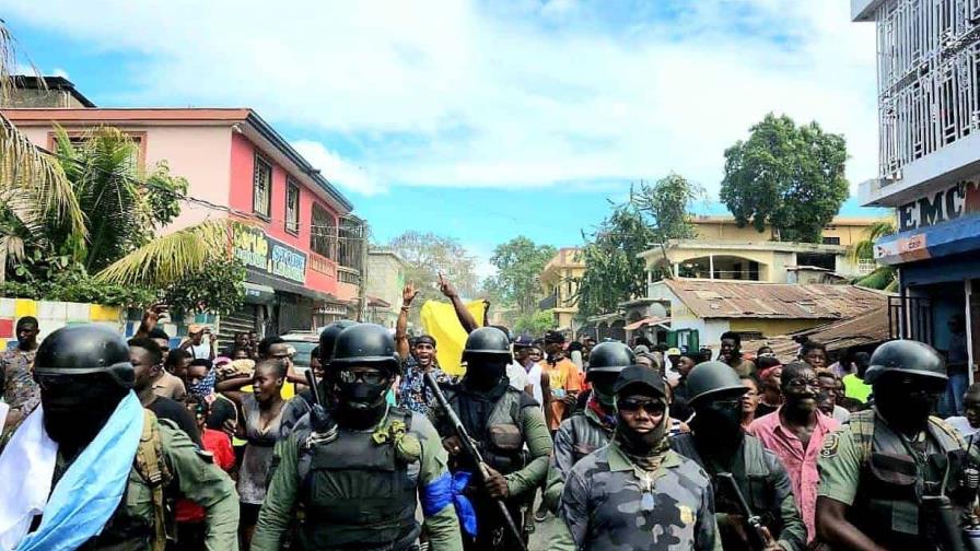 Militares se enfrentan con la Policía en Haití por el control de oficina de aduanas