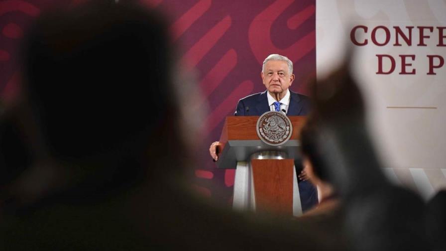 Filtran datos de más de 300 periodistas acreditados a conferencias de López Obrador