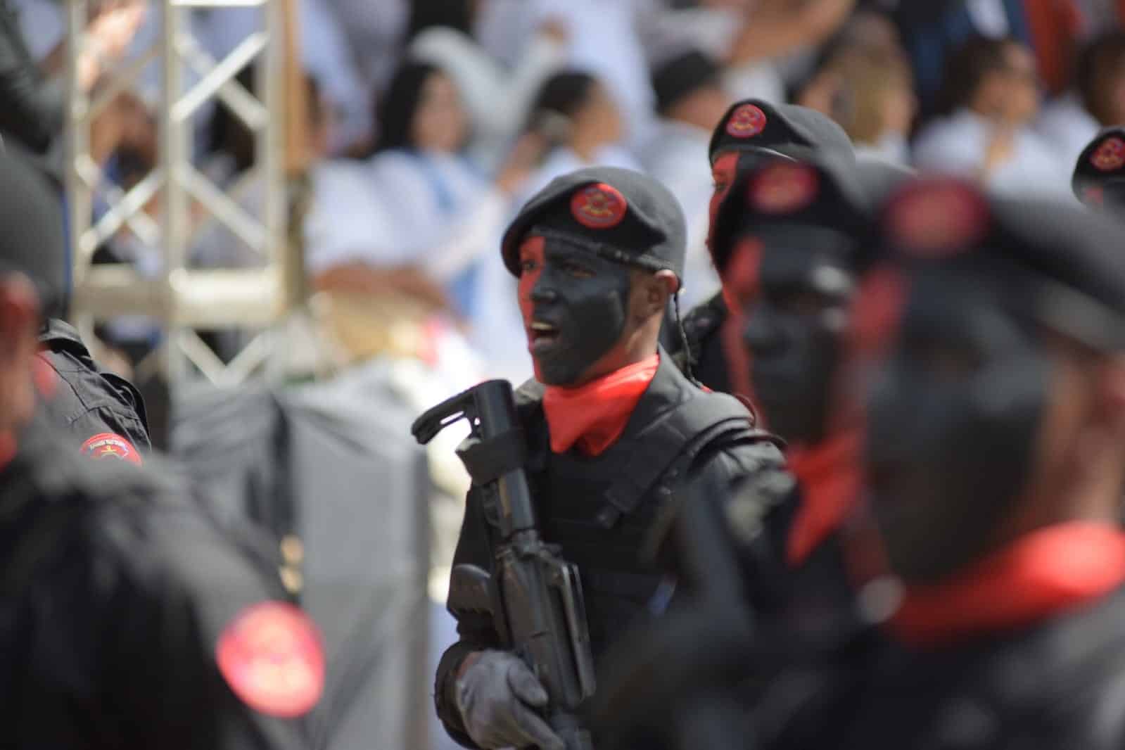 Militares desfilaron este viernes en San Francisco de Macorís por el Día del natalicio de Juan Pablo Duarte.