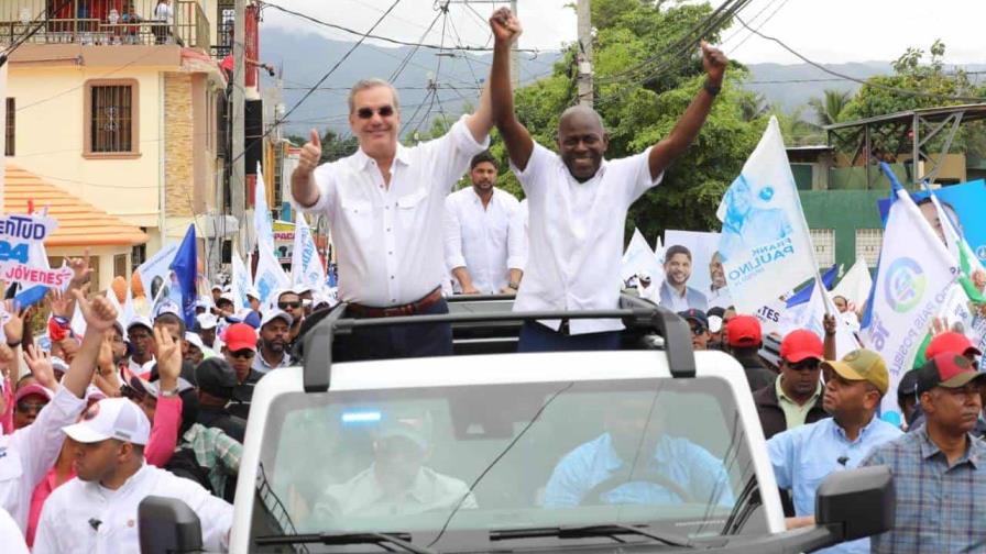 Abinader recorre varios municipios de San Cristóbal en etapa crucial de la campaña municipal