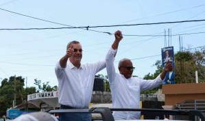 Abinader y candidato a alcalde de Boca Chica aseguran sacarán al municipio del abandono