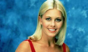 Actriz de ´Baywatch´ tiene cáncer de mama y solicitan apoyo económico