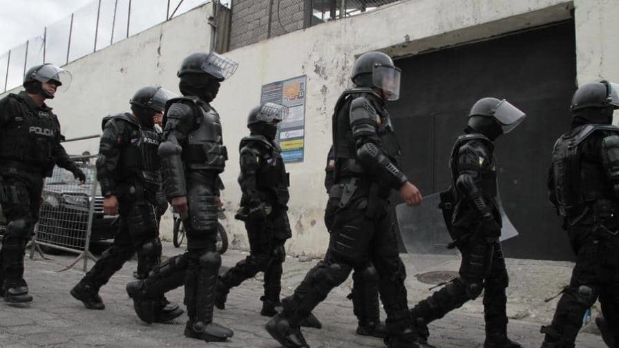 Hallan celdas VIP, discoteca y piscina en una cárcel de Ecuador