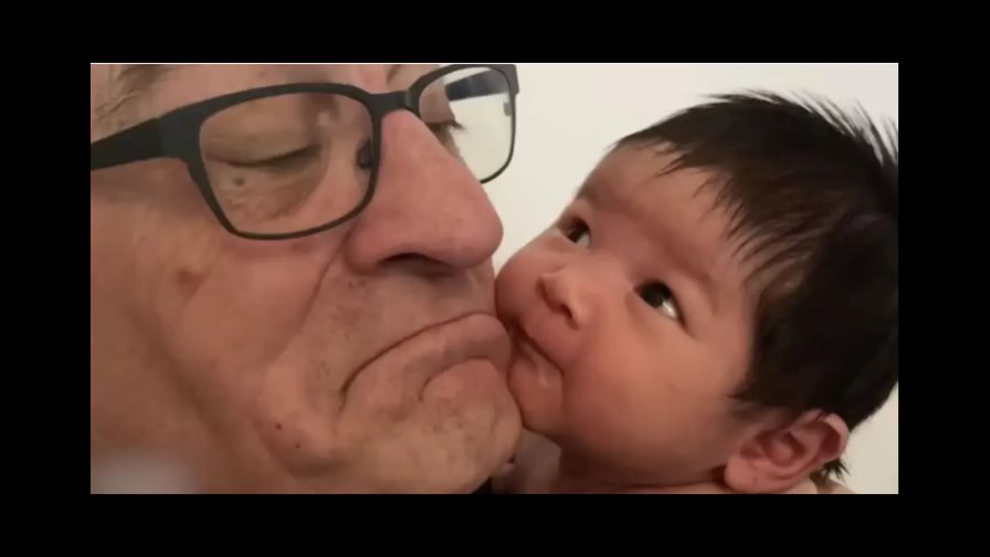 Quiero estar para ella: Robert De Niro, de 80 años, llora por criar a su hija de nueve meses