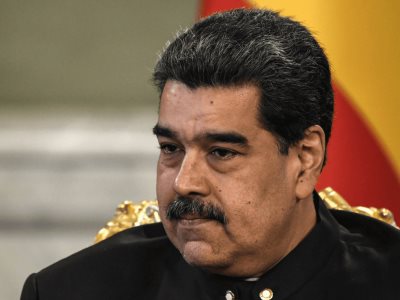 Maduro anuncia un plan para bajar impuestos a las iglesias