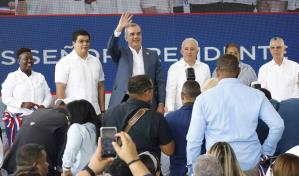 Abinader entrega saneamiento de cañada en SDE con inversión de RD$68 millones