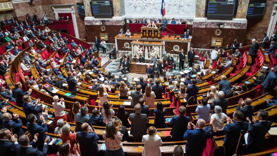 La Asamblea Nacional francesa aprueba la inclusión del aborto en la Constitución