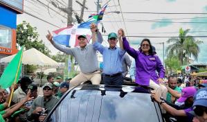 Leonel dice que le tumbó el pulso a Abinader en Guerra
