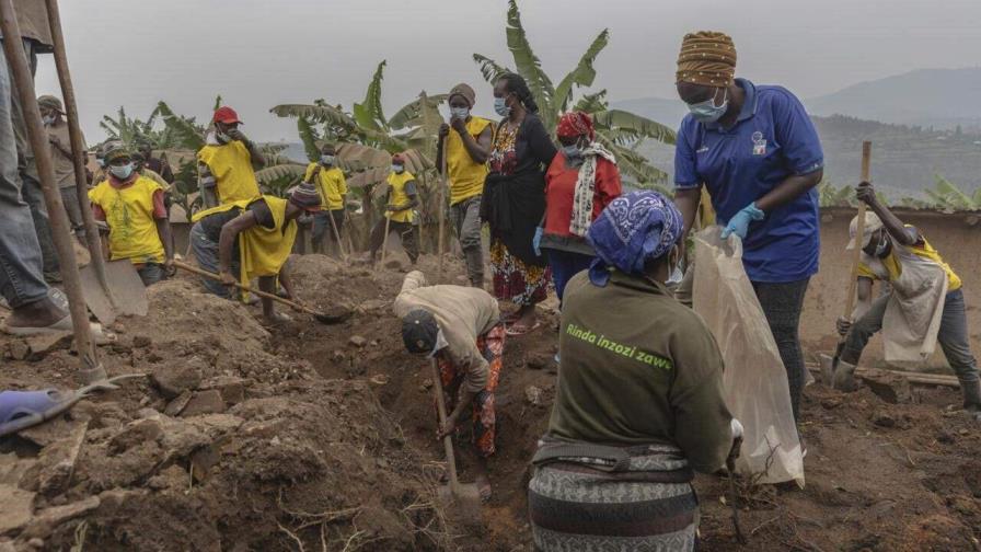 Treinta años después del genocidio, Ruanda sigue exhumando víctimas