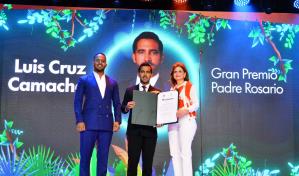 Doctor Luis Cruz Camacho recibe Premio Nacional de la Juventud 2024 